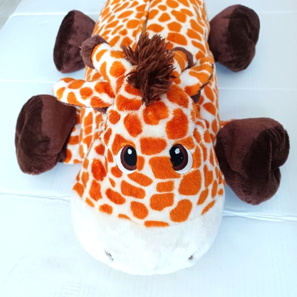 Stuffies The Giraffe Stuffed Animal Pillow with Hidden Pockets - Picture 1 of 10